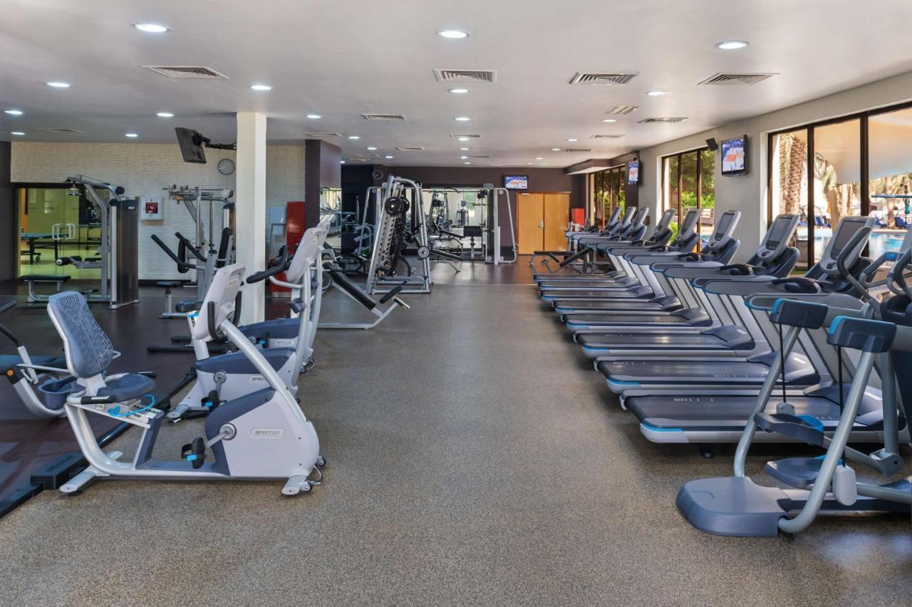 Radisson Blu & Resort, 4* Al Ain