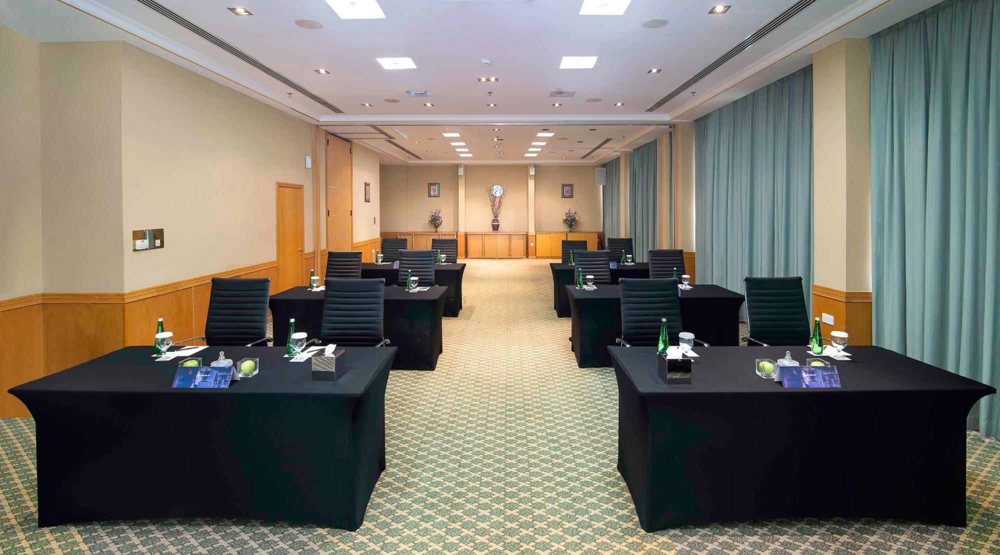 Radisson Blu & Resort, 4*