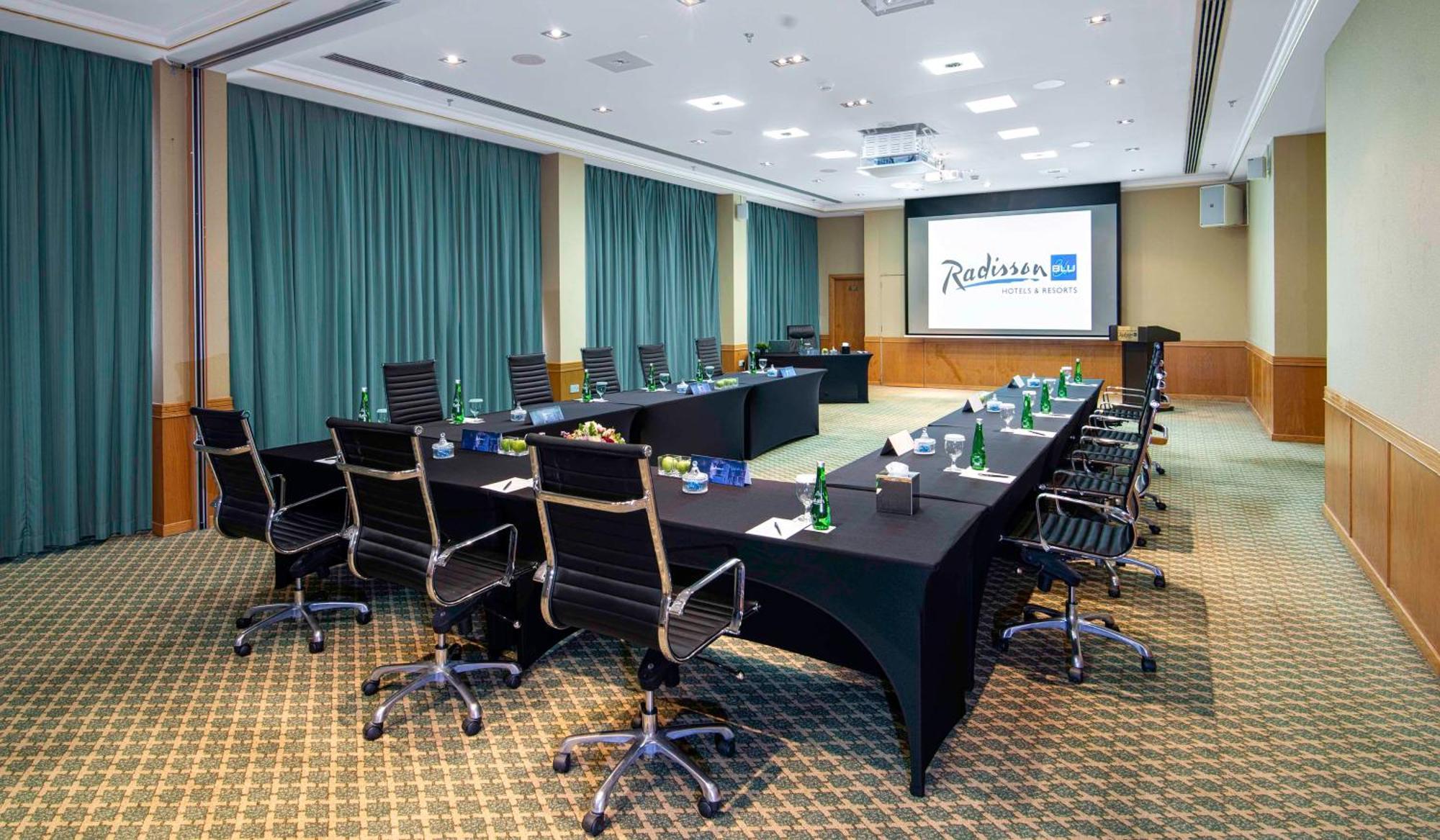 Resort Radisson Blu & Resort, 4*
