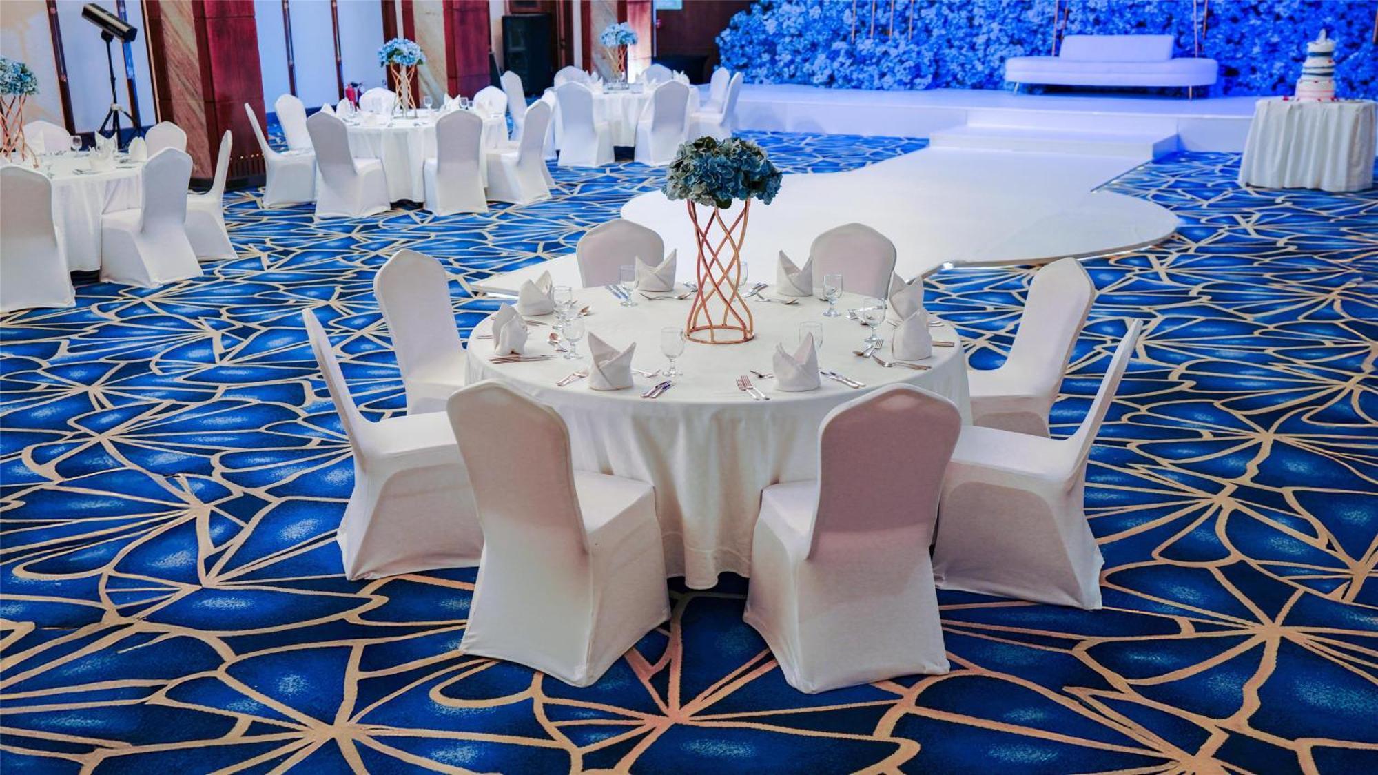 Курортный комплекс Radisson Blu & Resort, 4*